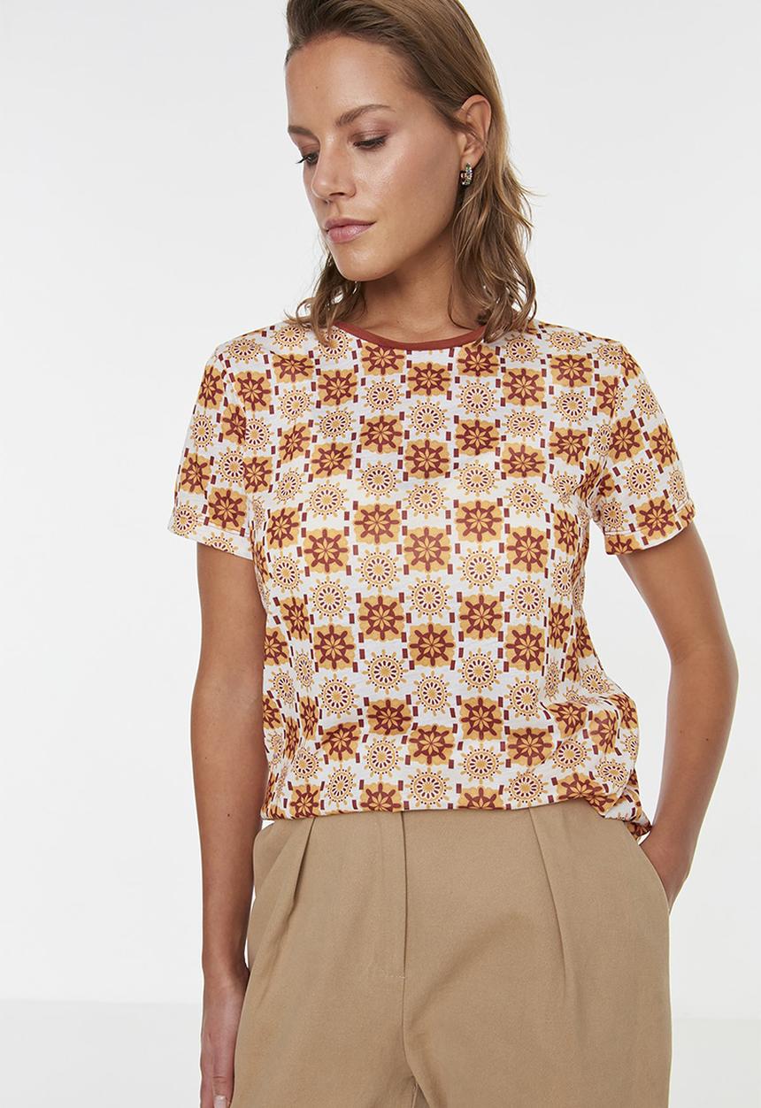 Trendyol - Printed basic knit t-shirt - multi