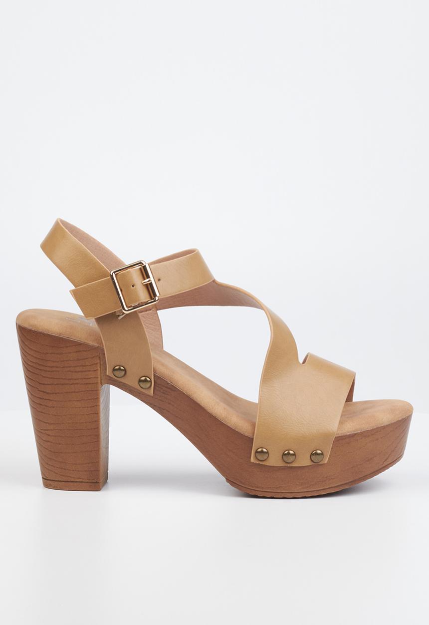 Butterfly Feet - Kayla 1 block heel - beige