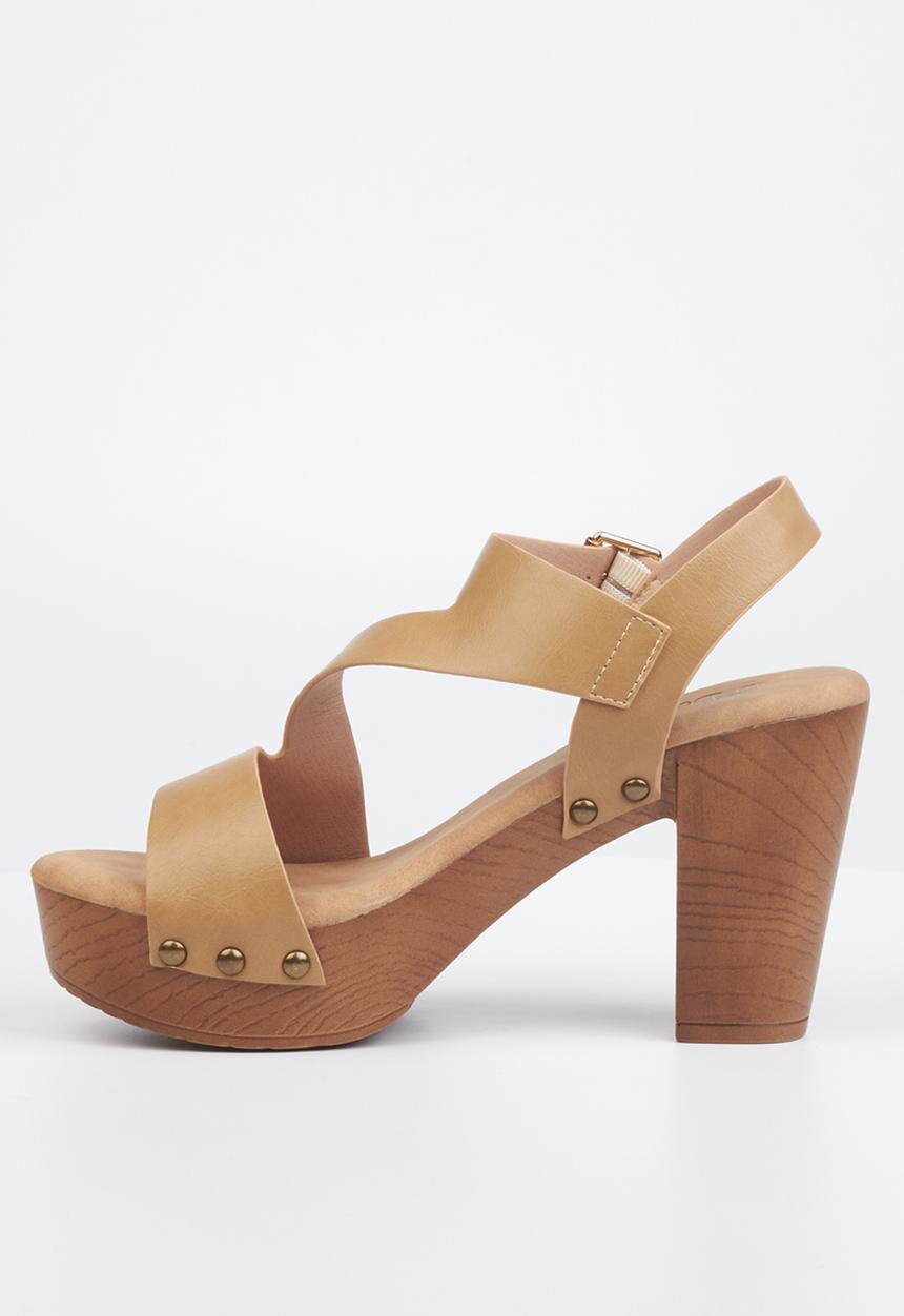 Butterfly Feet - Kayla 1 block heel - beige