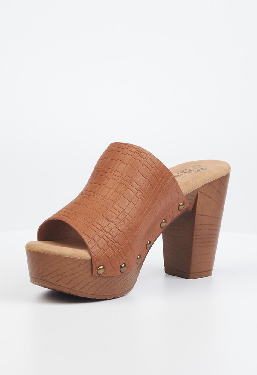 Butterfly Feet - Kayla 2 mule clog heel - tan