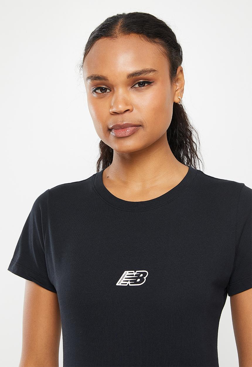 New Balance  - Nb essentials magnify tee - black