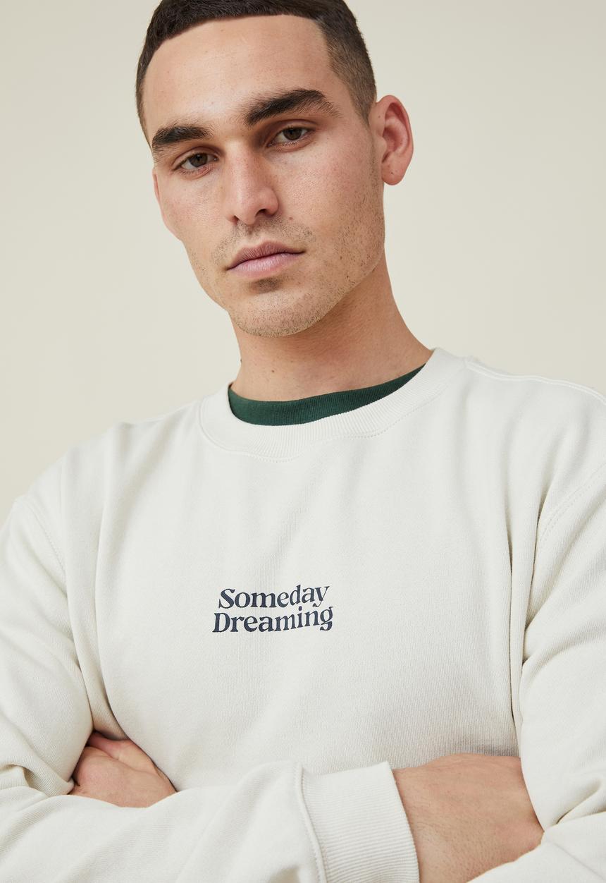 Cotton On - Graphic crew fleece - ecru/someday dreaming