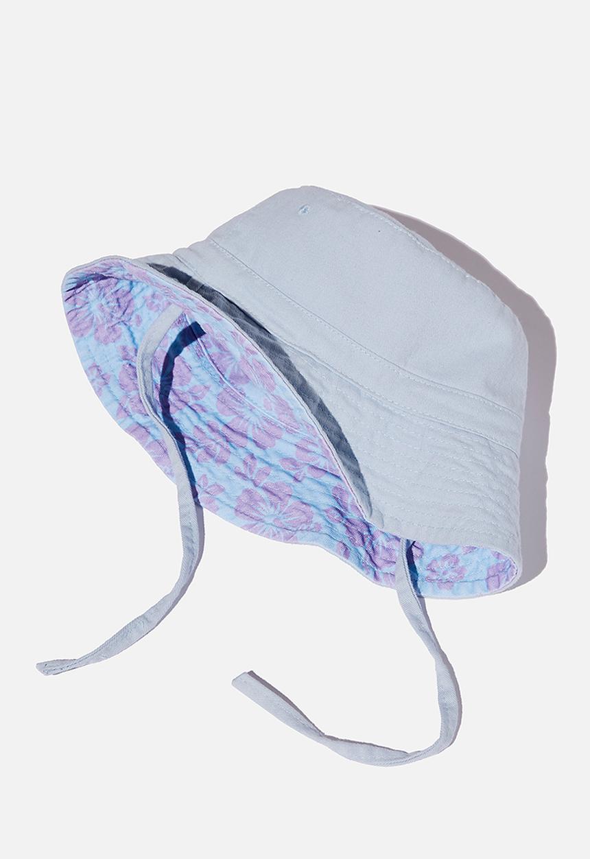 Cotton On - Reversible bucket hat - dreamland hibiscus/frosty blue