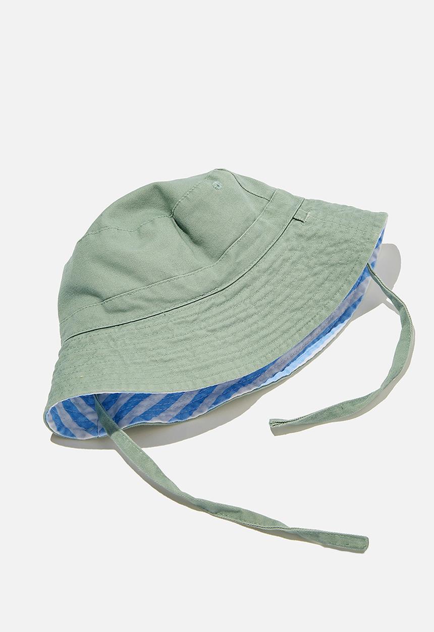 Cotton On - Reversible bucket hat - dusk blue stripe/smashed avo