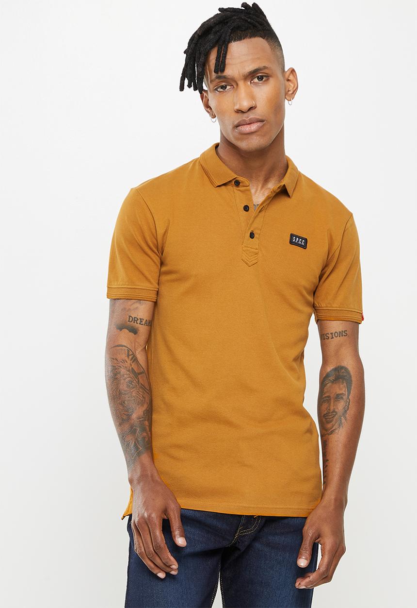 S.P.C.C - Diallo golfer - dark yellow