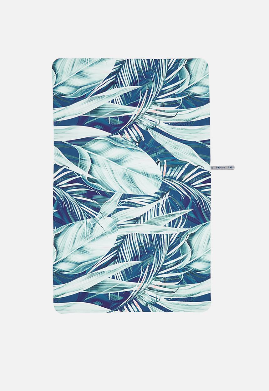 Bobums - Microfibre xl towel - green hue leaves