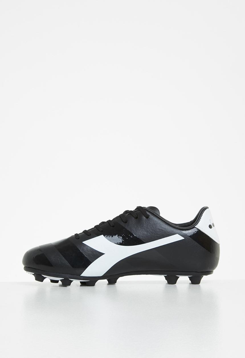 Diadora - Dynamo soccer boot- black & white
