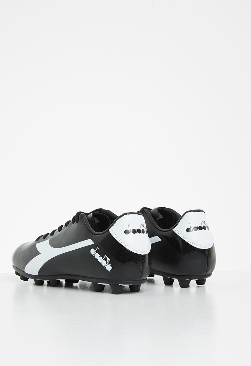 Diadora - Dynamo soccer boot- black & white