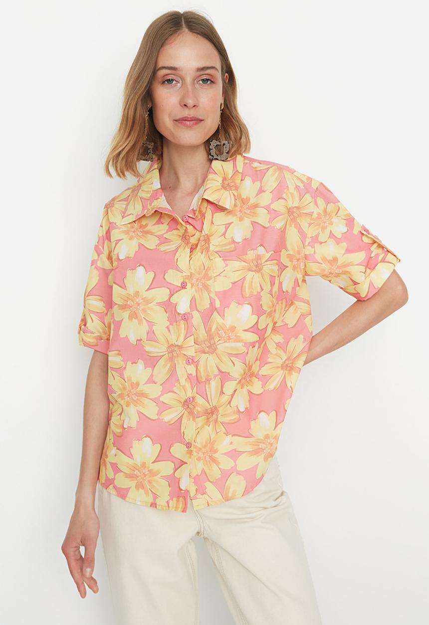 Trendyol - Tall printed short sleeve shirt - rose
