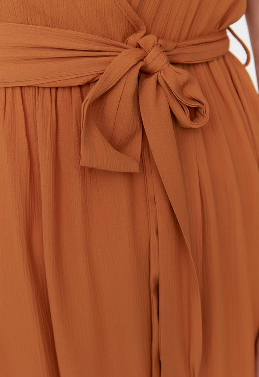 Trendyol - Plus tie detailed woven dress - tobacco