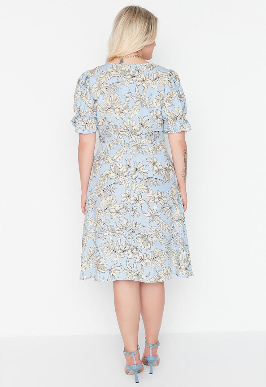Trendyol - Plus floral v-neck woven dress - blue