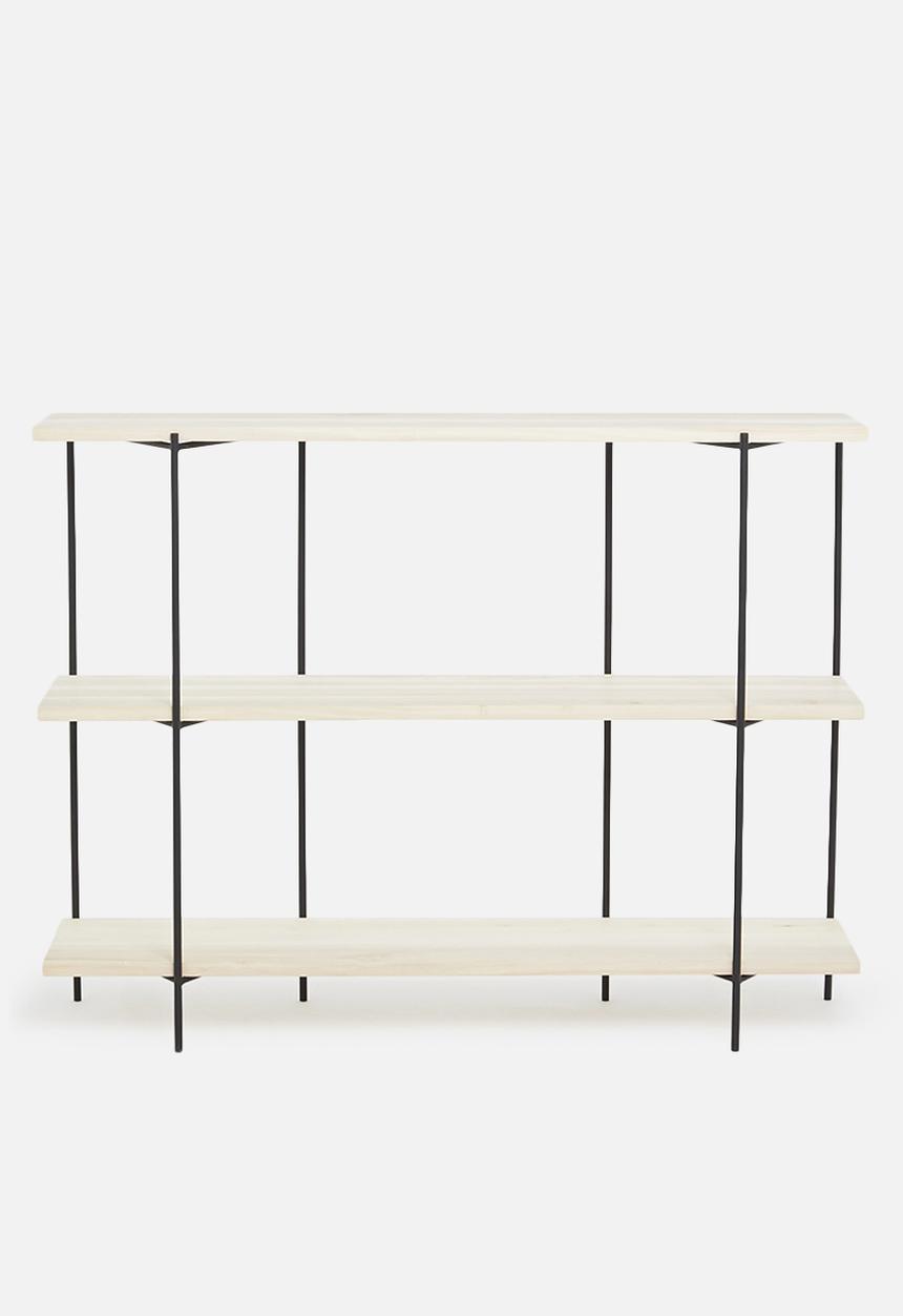 Emerging Creatives - Aaron server - natural