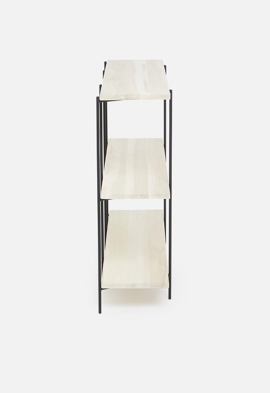 Emerging Creatives - Aaron server - natural