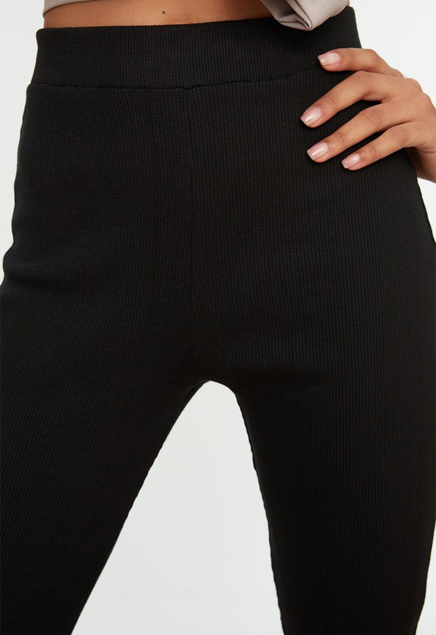 Trendyol - Slit detailed leggings - black