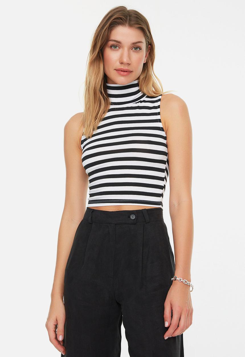 Trendyol - Turtleneck striped crop top - black