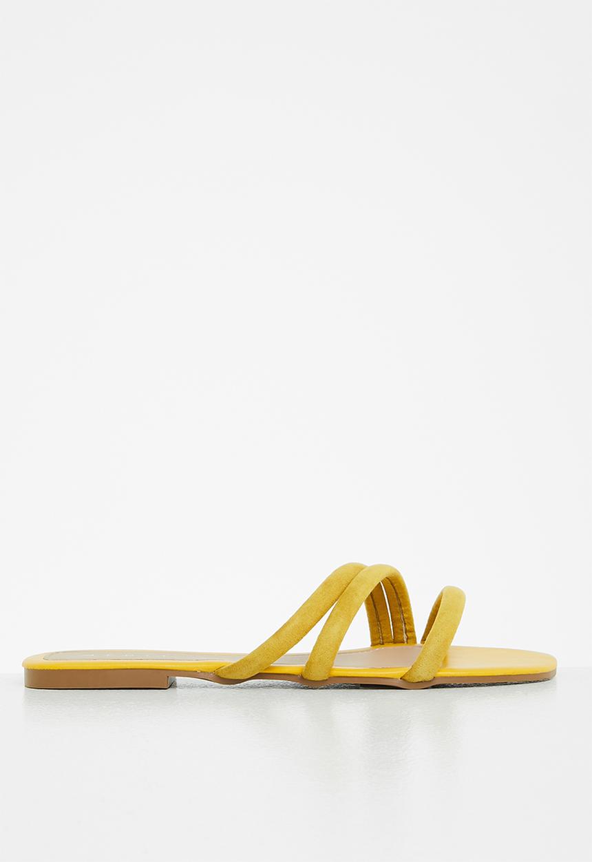 edit - Bethany puffy strap sandal - mustard