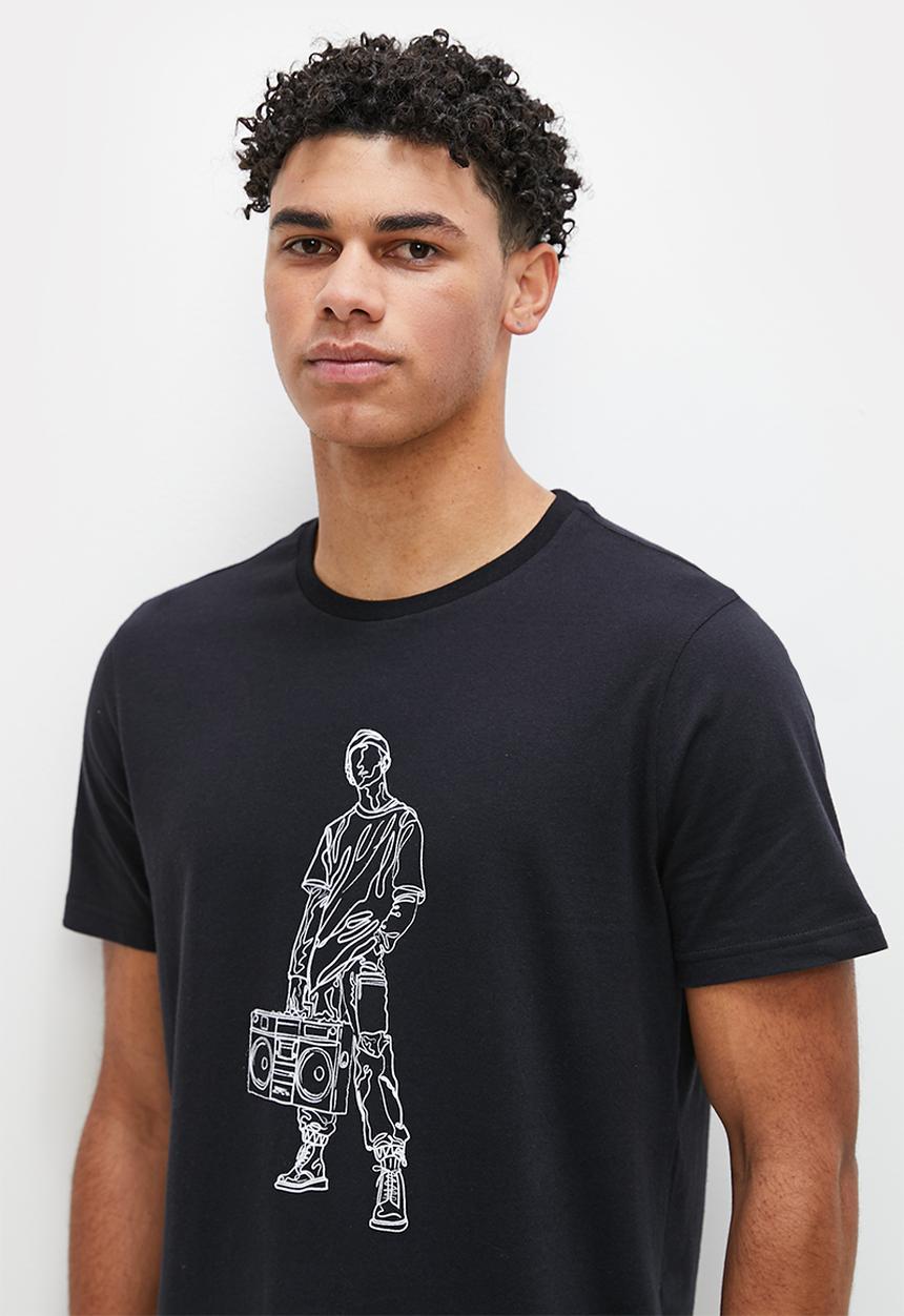 STYLE REPUBLIC - walkman graphic tee - black