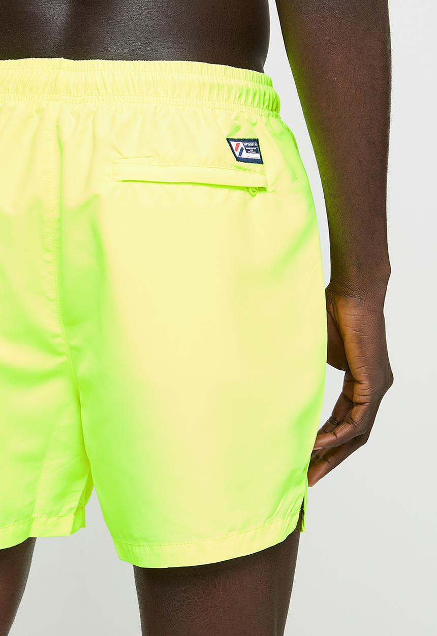 Superdry. - Code essential 15 inch swim shorts - cuba green