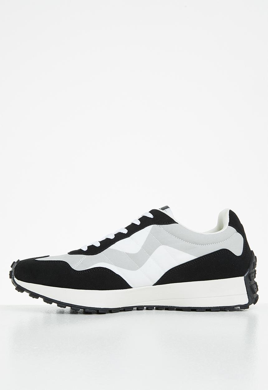 Steve Madden - Bassy