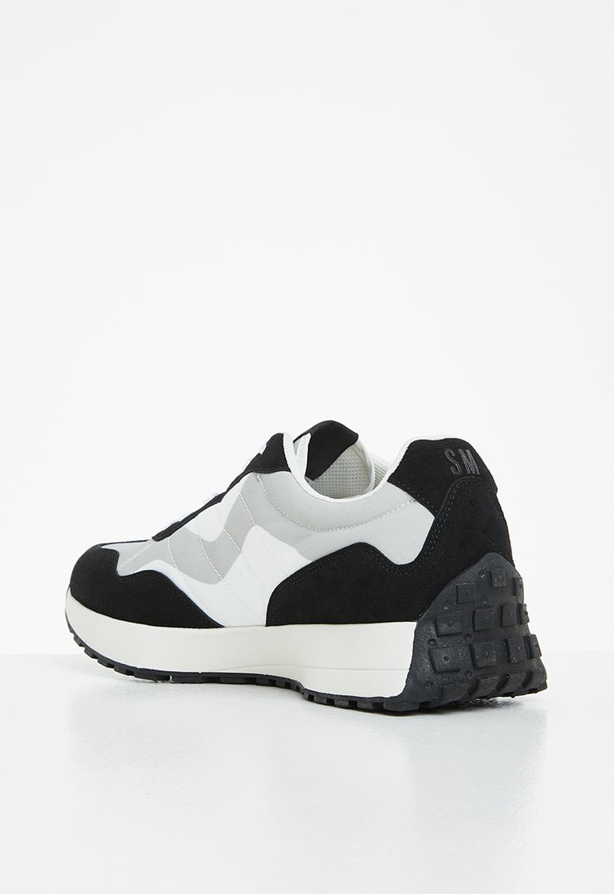 Steve Madden - Bassy