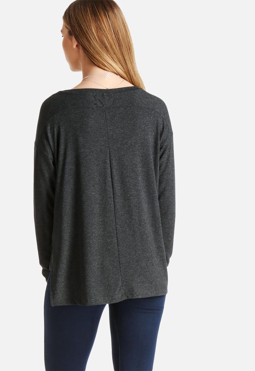 Vero Moda - Busy V-Neck Top