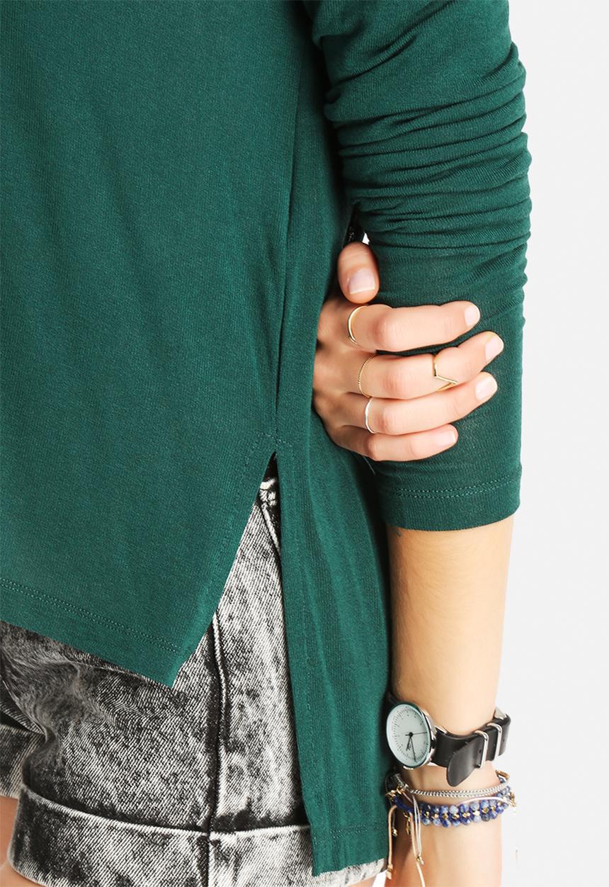 Vero Moda - Busy V-Neck Top