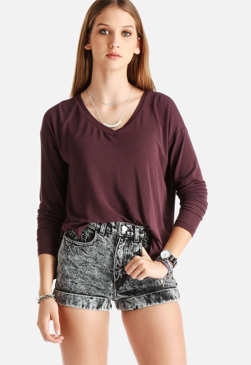 Vero Moda - Busy V-Neck Top