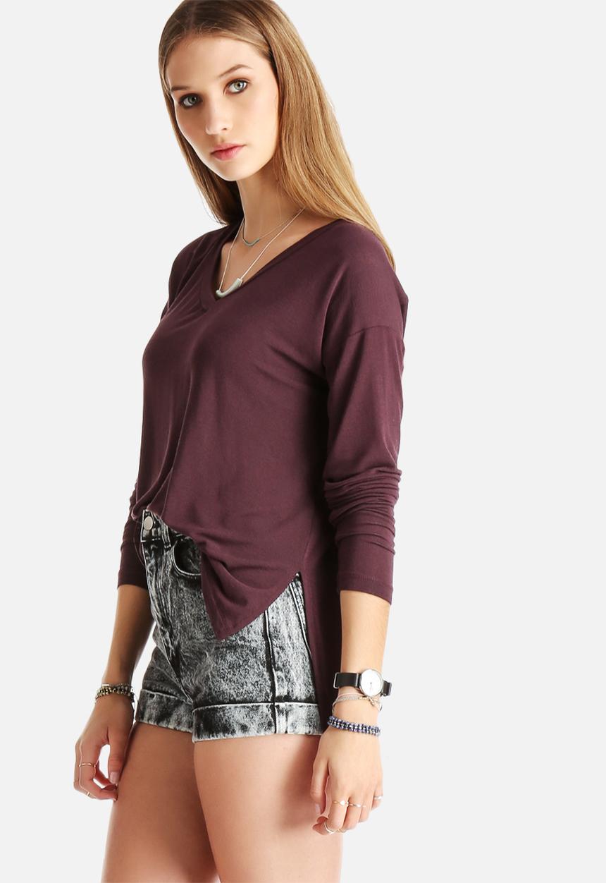 Vero Moda - Busy V-Neck Top