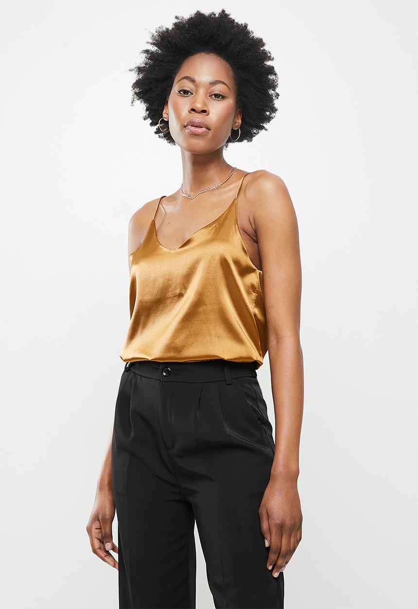 dailyfriday - V-neck cami - gold