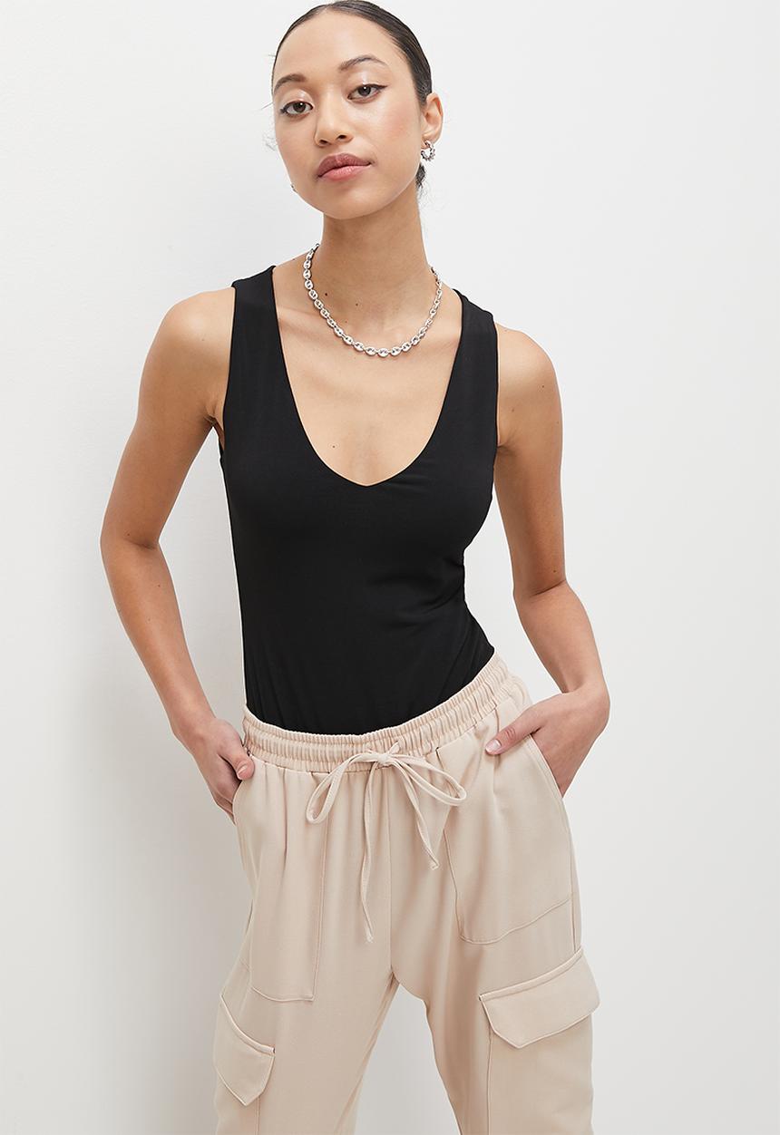 Superbalist - V-neck sleeveless bodysuit - black