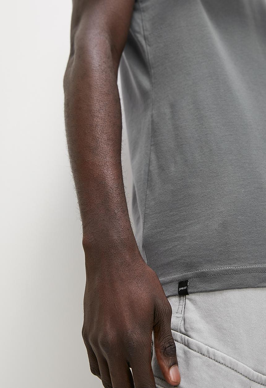 Superbalist - Nate graphic tee la applique - dark grey