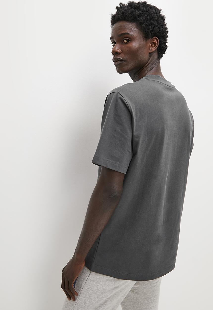 Superbalist - Relaxed fit organic crew neck - charcoal