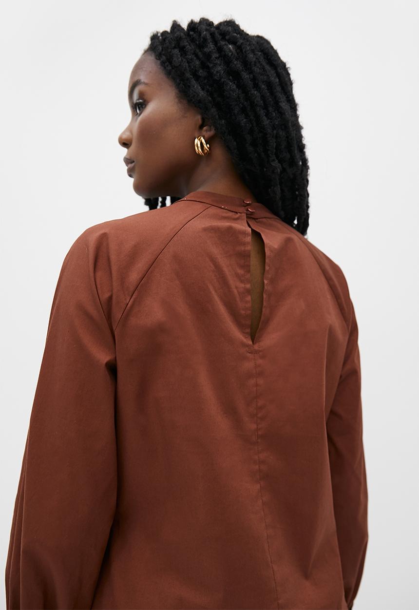 Superbalist - Lulama Wolf cut-out blouse - San