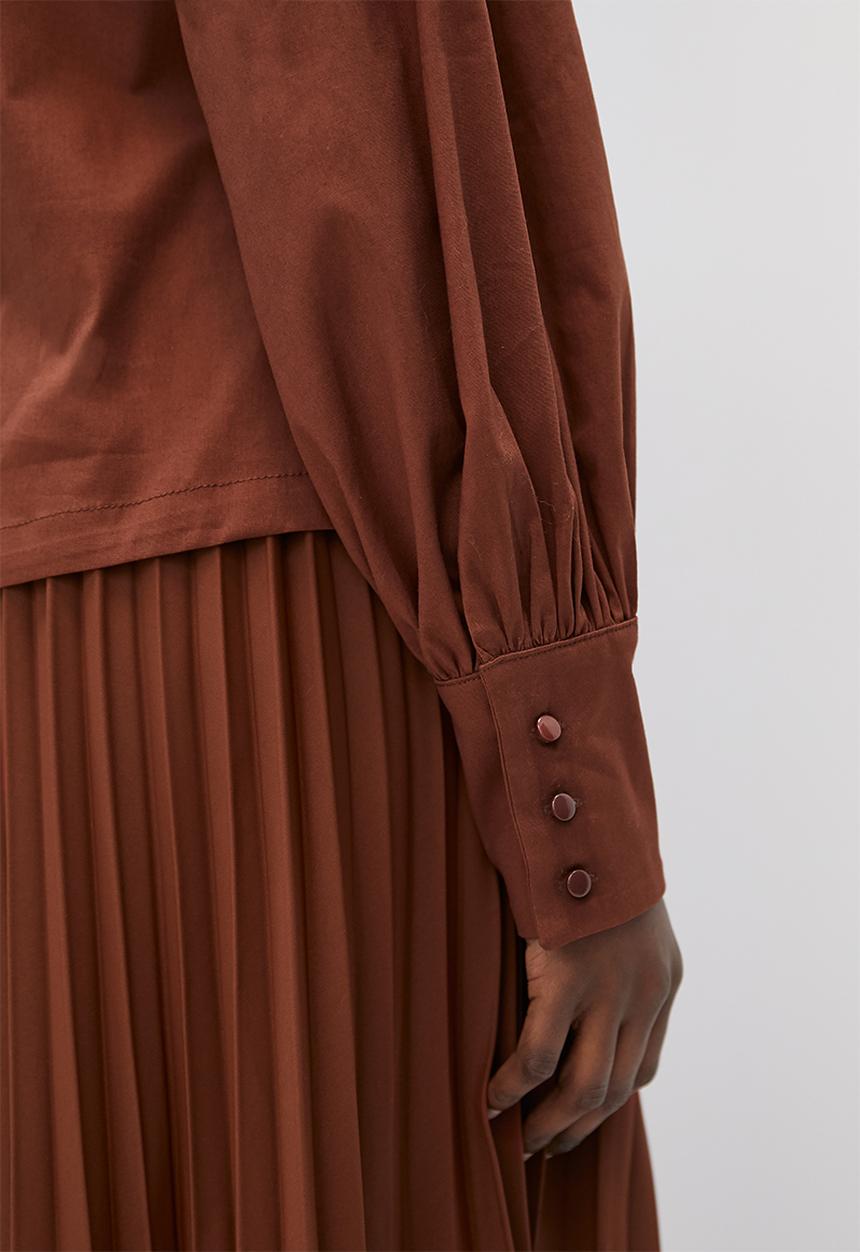 Superbalist - Lulama Wolf cut-out blouse - San