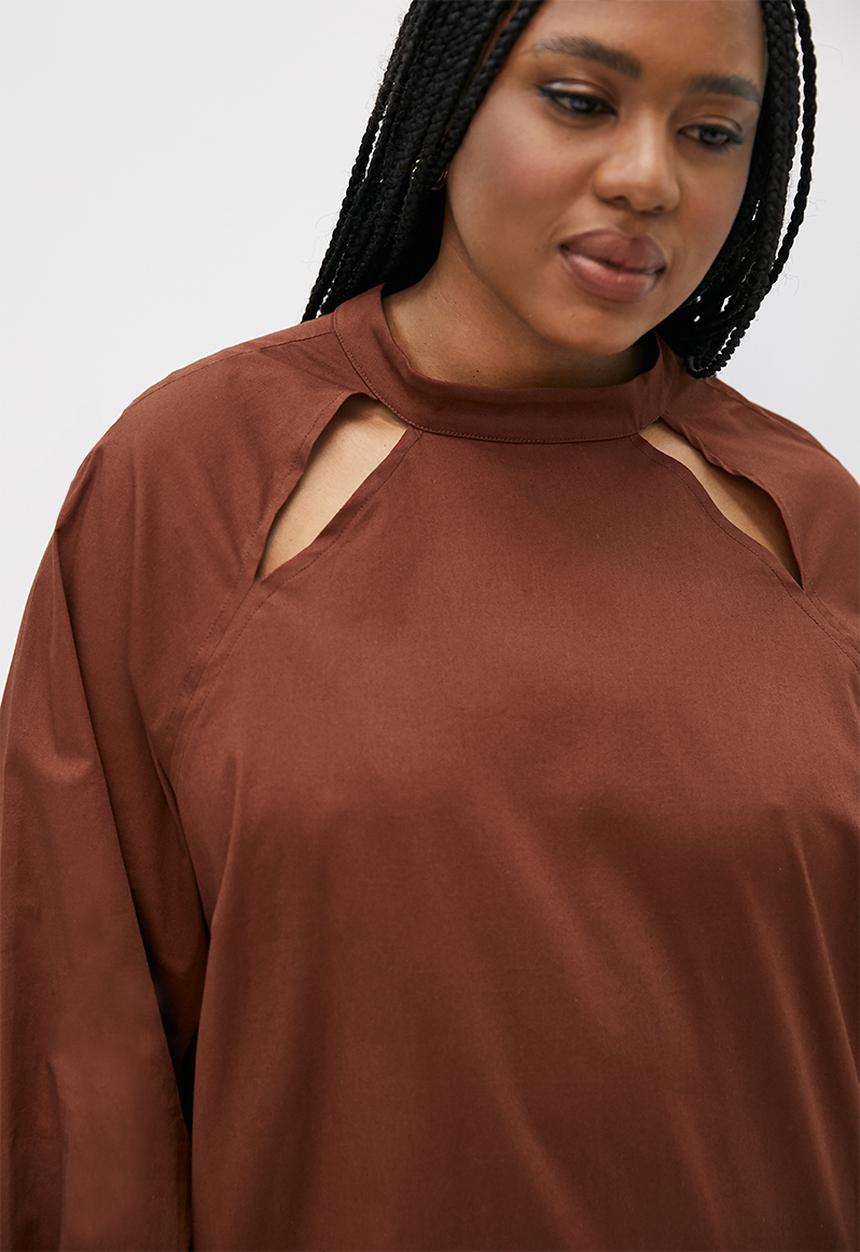 Superbalist - Lulama Wolf cut-out blouse - San