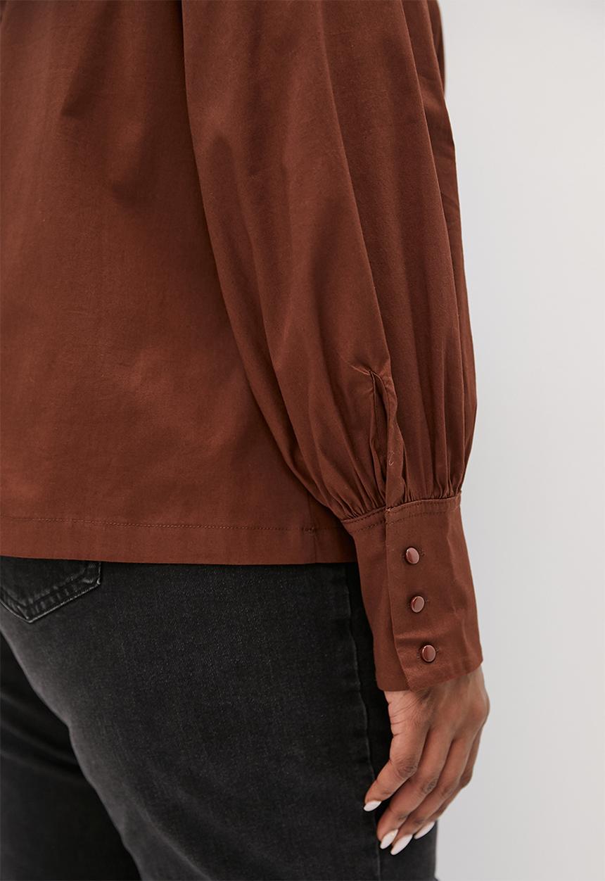 Superbalist - Lulama Wolf cut-out blouse - San