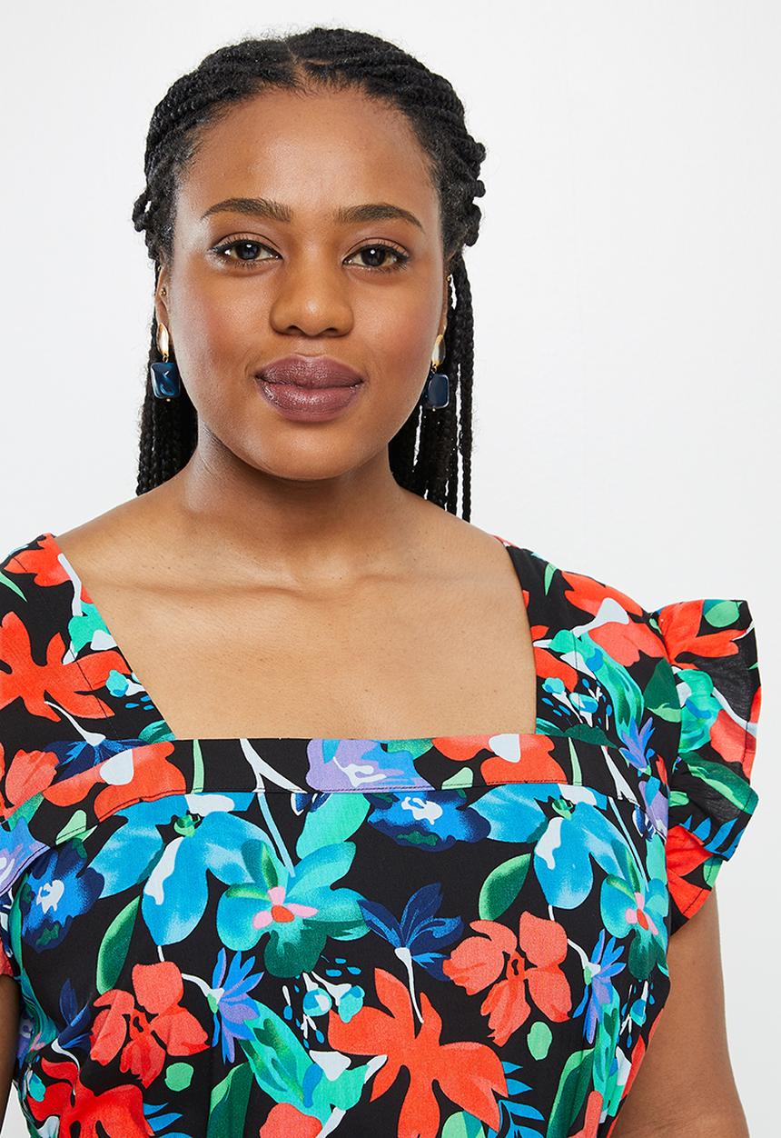 AMANDA LAIRD CHERRY - Plus cubhu dress -  black, red, blue & green floral