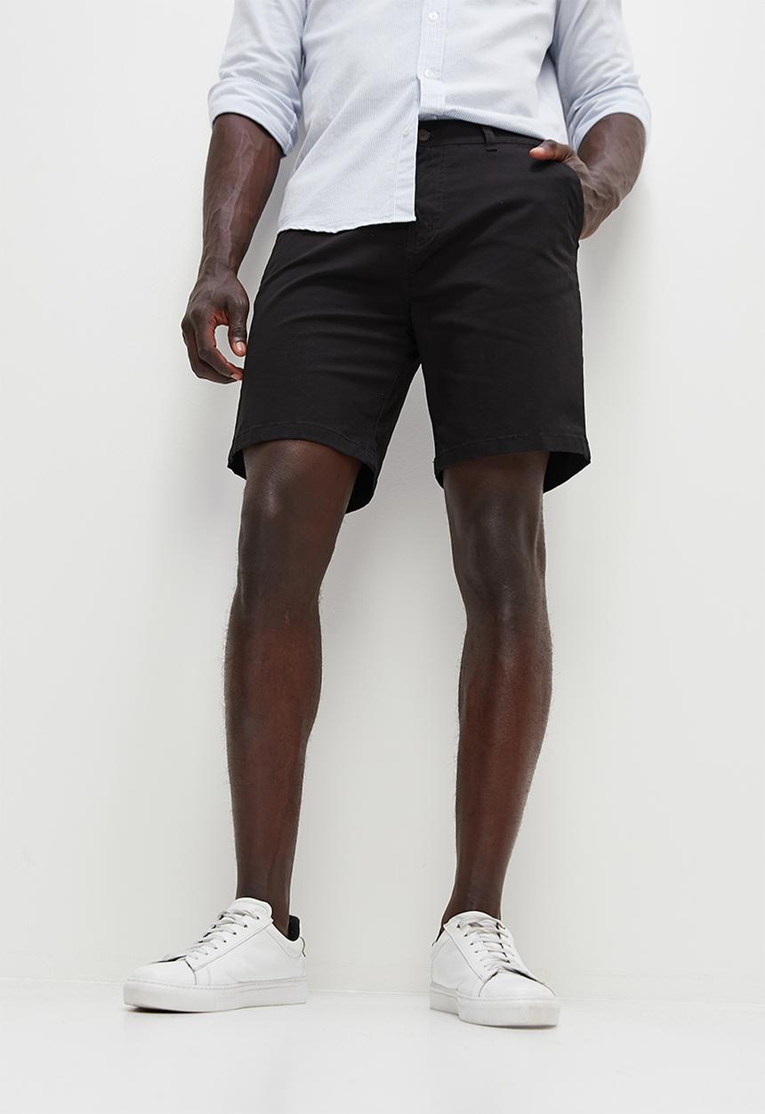 Lark & Crosse - Regular fit chino short - black