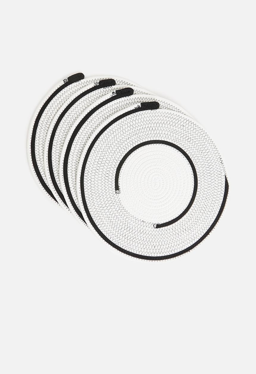 Sixth Floor - Dune placemat set of 4 - white & black