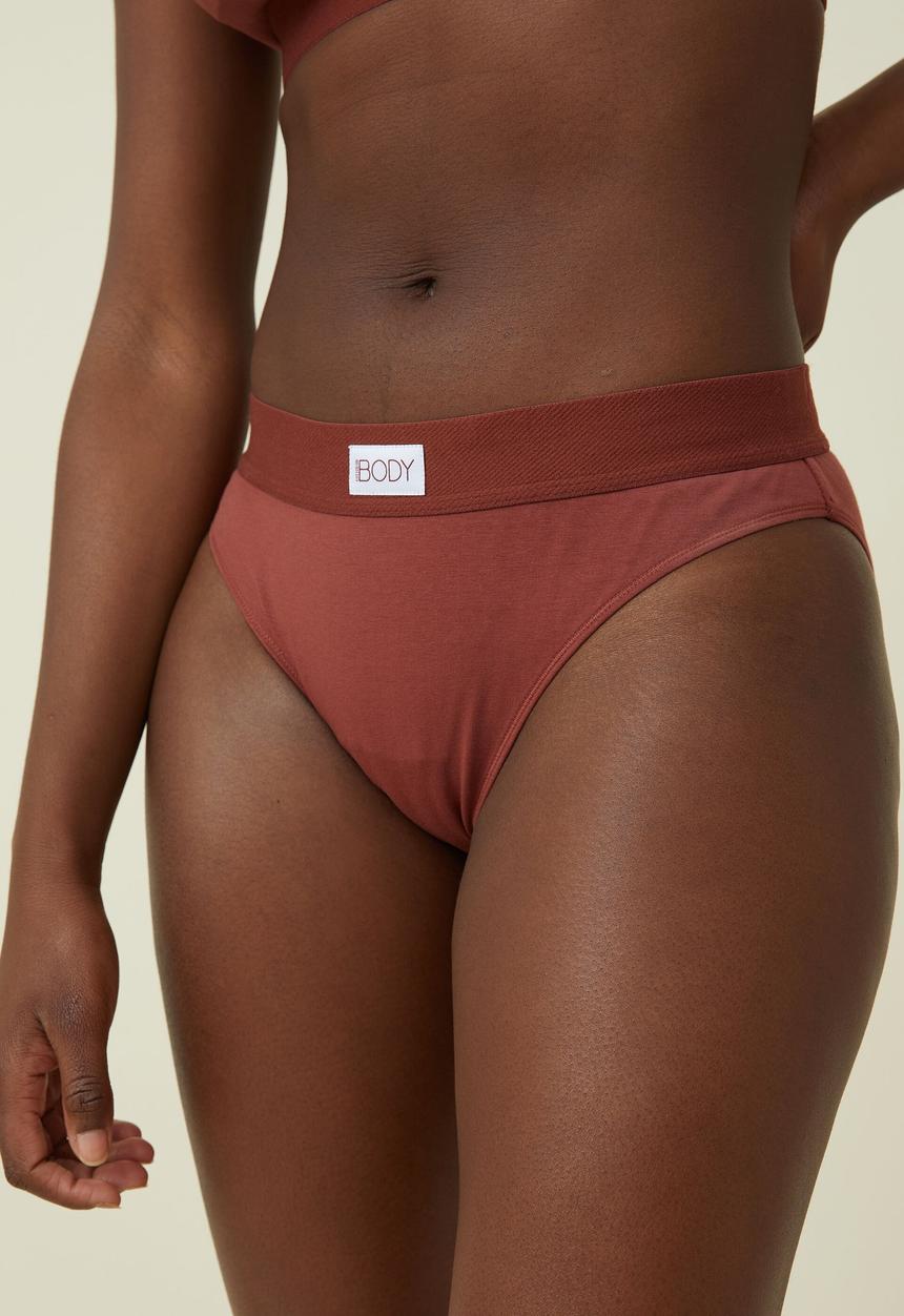 Cotton On - Organic cotton branded bikini brief - brandy brown