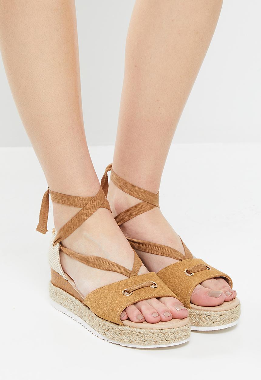 Miss Black - Steffi9 espadrille wedge heel - tan