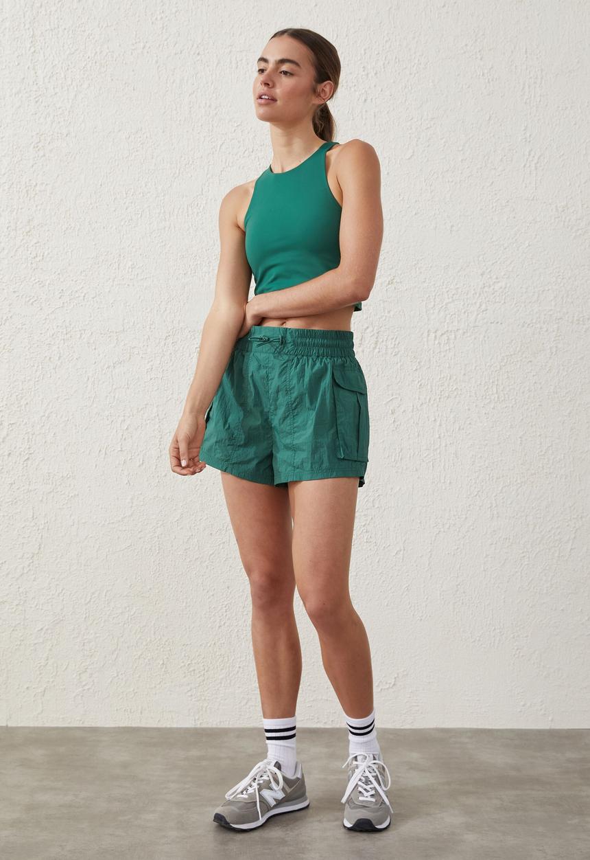 Cotton On - Hiking explorer short - verdant green