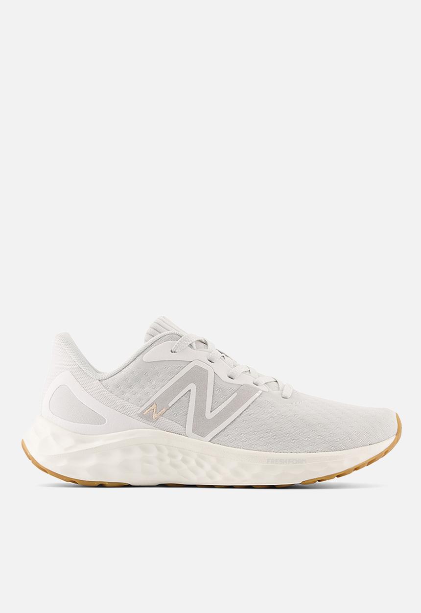 New Balance  - Fresh foam arishi v4 - summer fog (044)