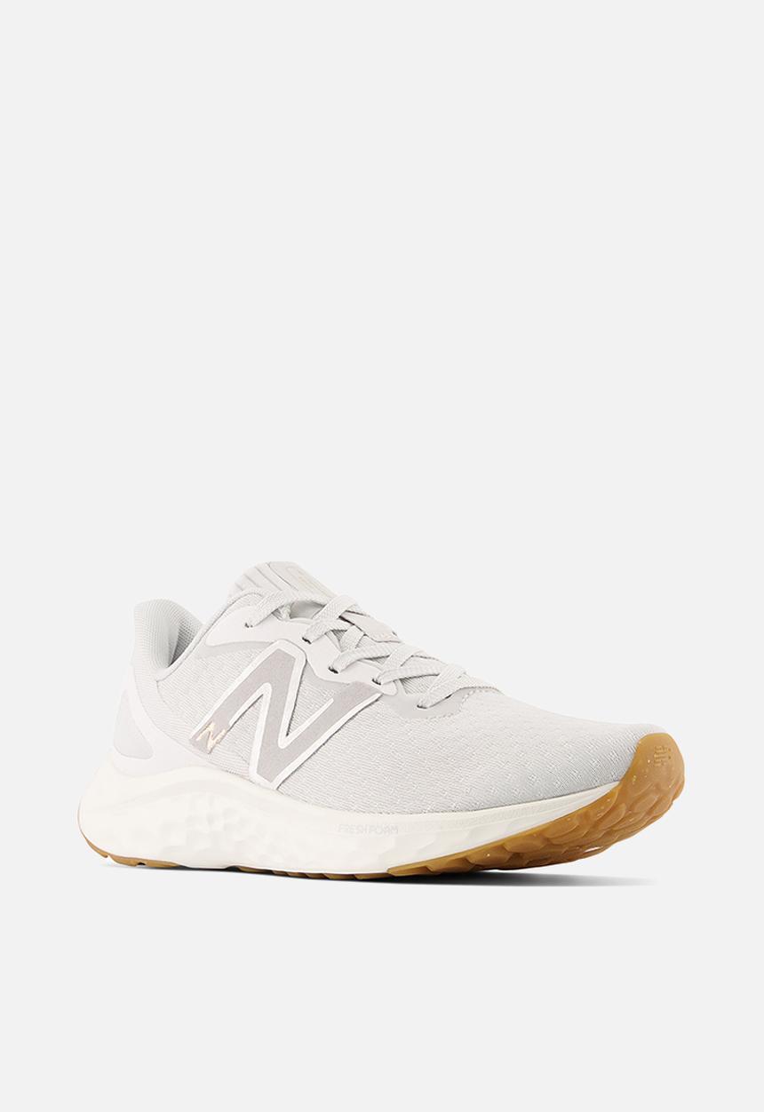 New Balance  - Fresh foam arishi v4 - summer fog (044)