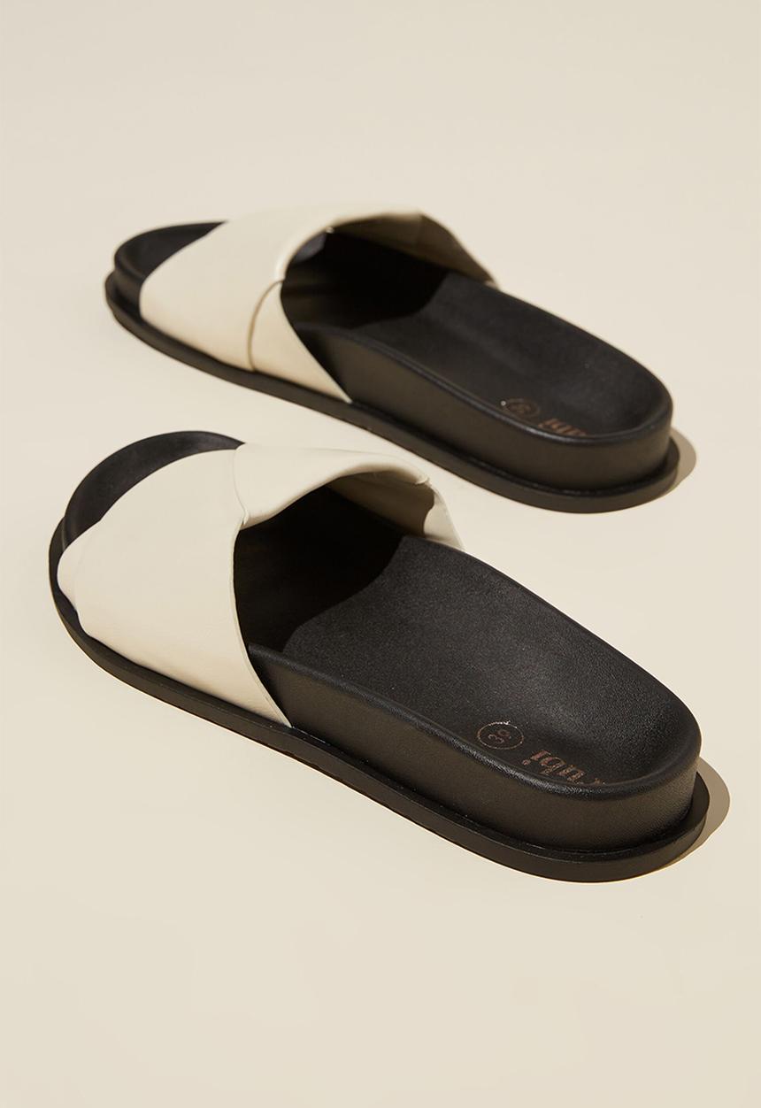 Cotton On - Pia single strap slide - bone pu