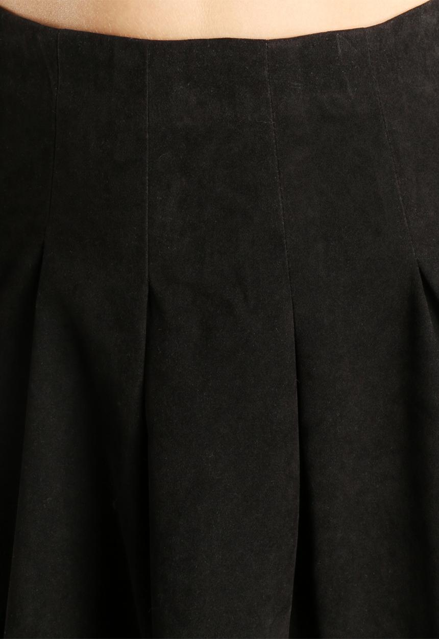Vero Moda - Munja Faux Suede Short Skirt
