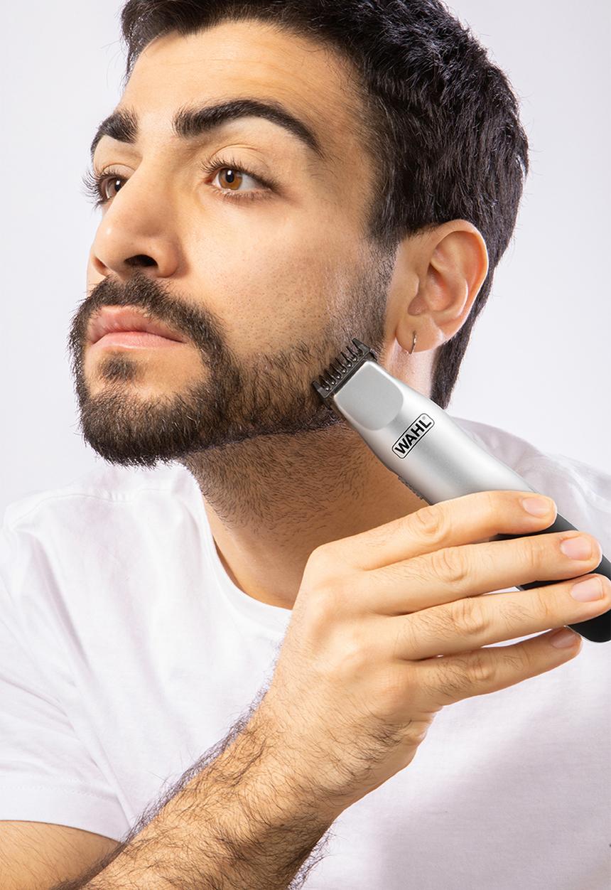 WAHL - Groomsman Essentials 12 Piece Battery Operated Trimmer Kit