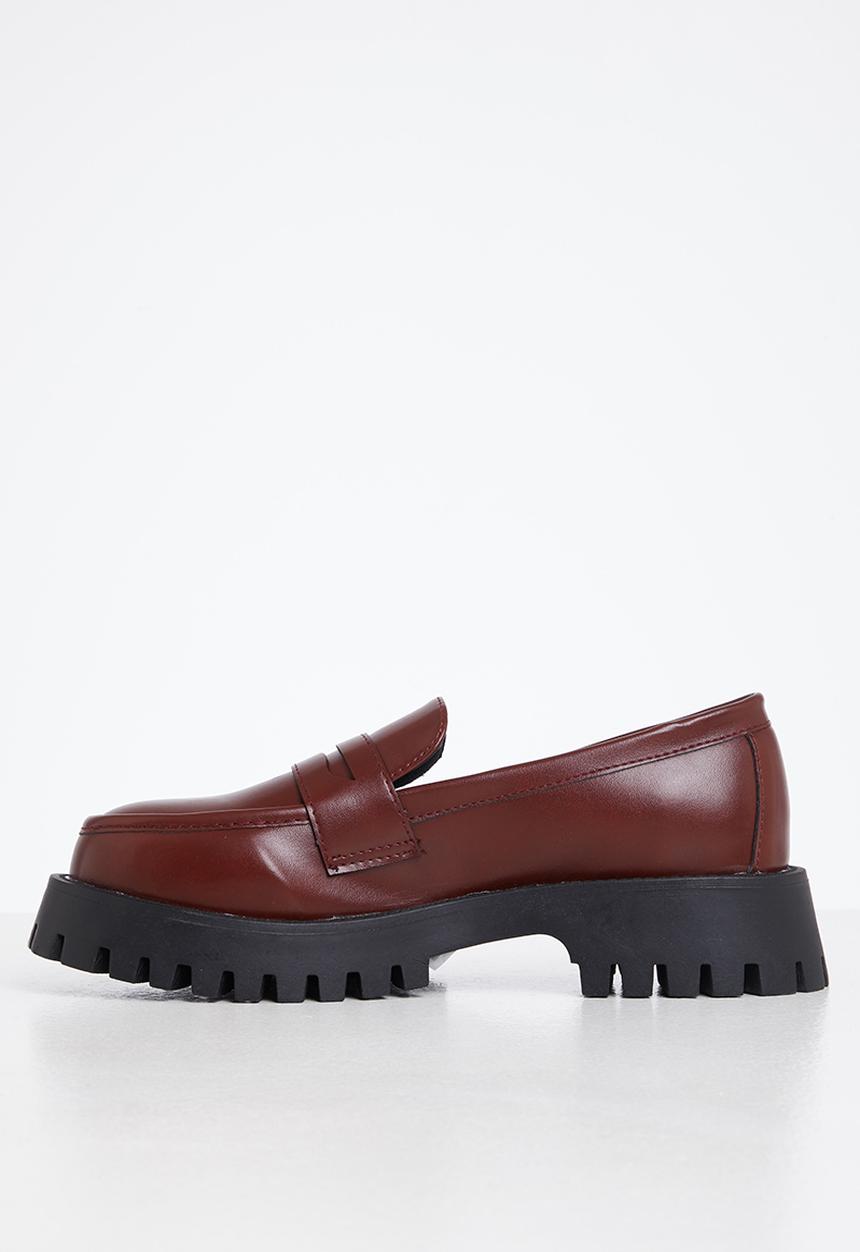 Madison® - Daisy lug sole loafer - burgundy