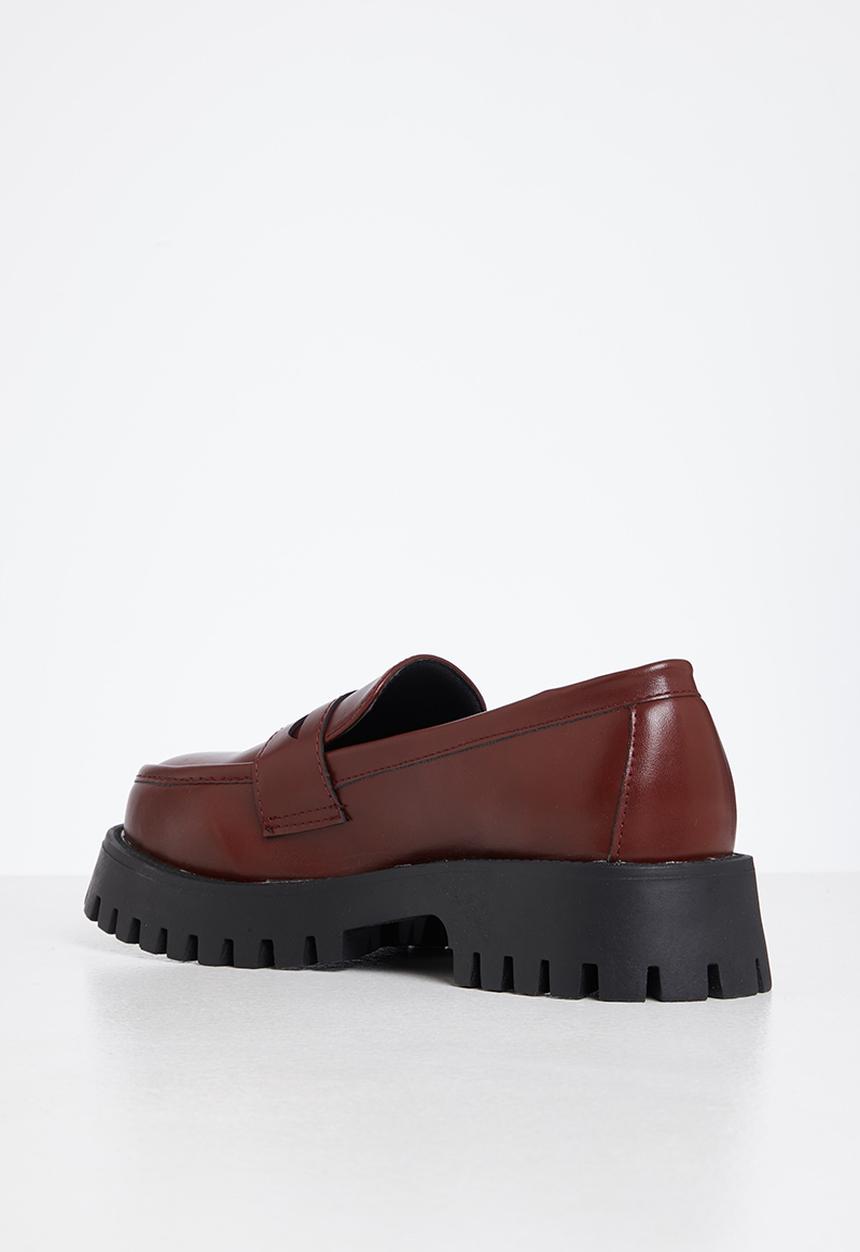 Madison® - Daisy lug sole loafer - burgundy