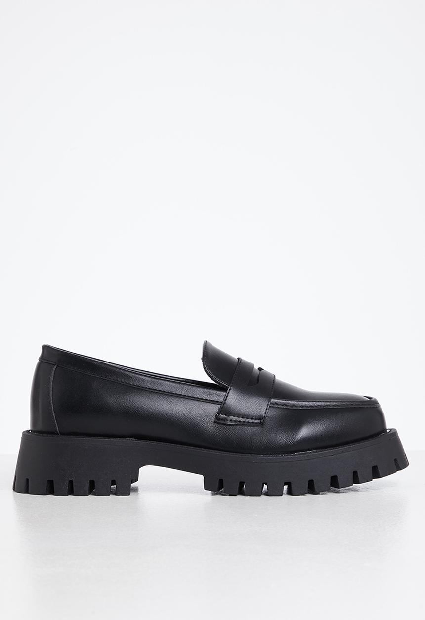 Madison® - Daisy lug sole loafer - black